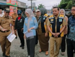Wagub Lampung Tinjau Perbaikan Ruas Jalan Pringsewu–Pardasuka, Pastikan Mobilitas Masyarakat Tetap Lancar