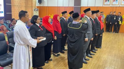 Bupati Saleh Asnawi Lantik Sejumlah Pejabat, Tegaskan Jabatan Adalah Amanah dan Pengabdian